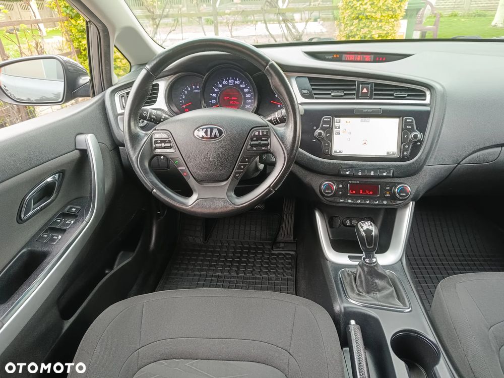 Kia Ceed 1.6 CRDi XL - 26
