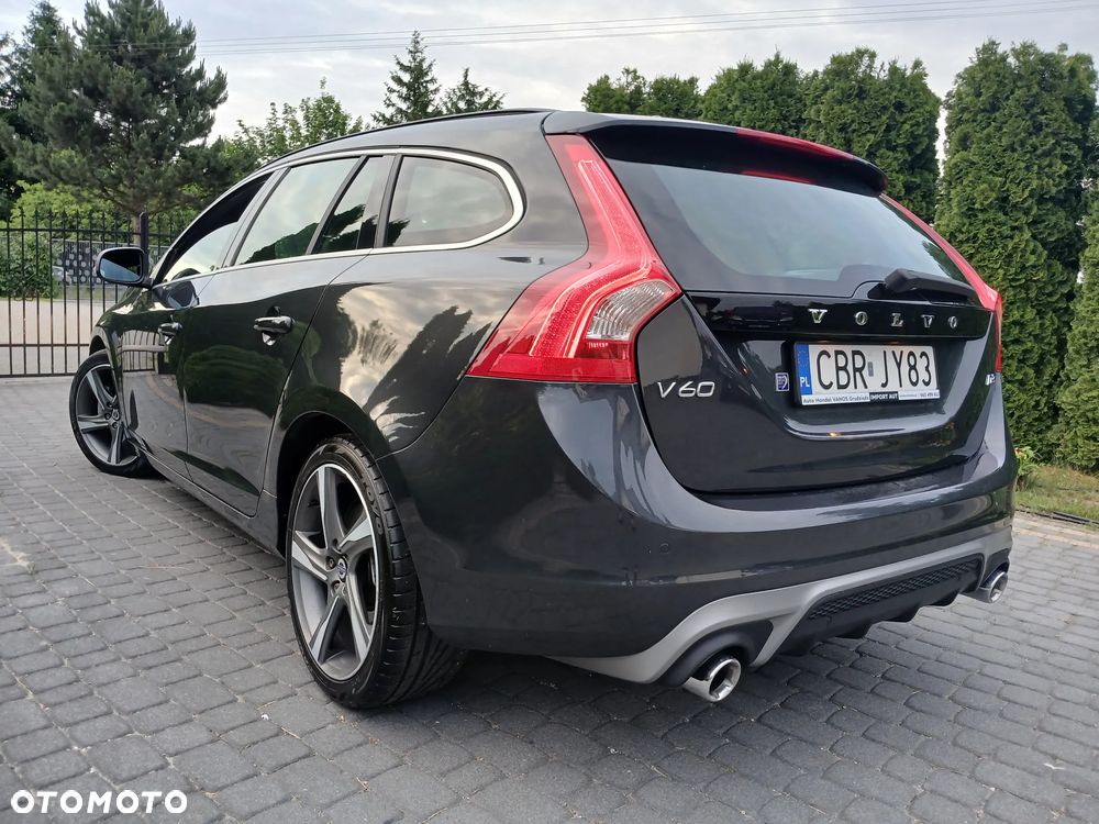 Volvo V60 D3 R-Design Momentum - 19