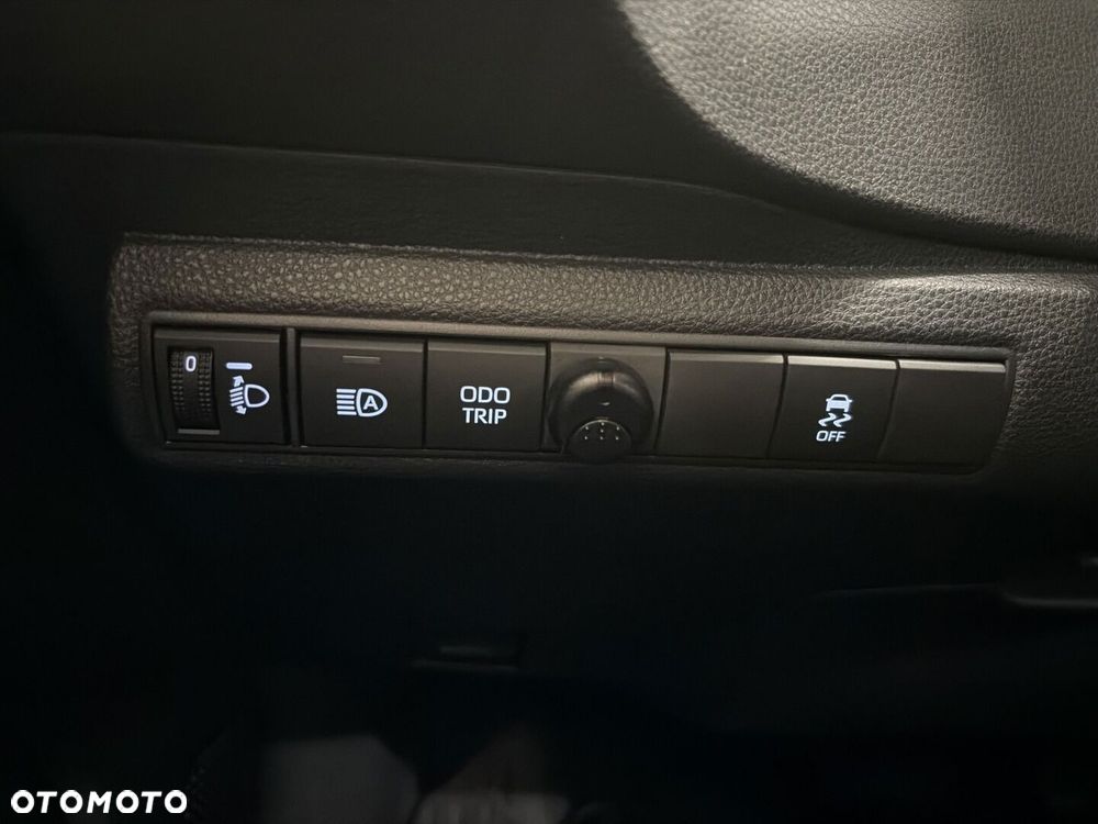 Toyota Corolla 1.8 Hybrid Comfort - 18