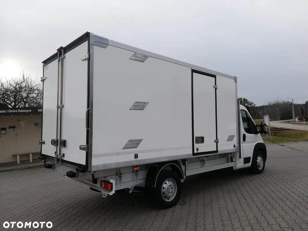 Peugeot Boxer Chlodnia 2.2 HDi 8 Palet Zasilanie Zewnętrzne - 4