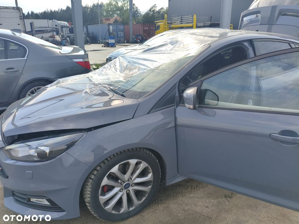 Ford Focus 2.0 EcoBoost ST - 3