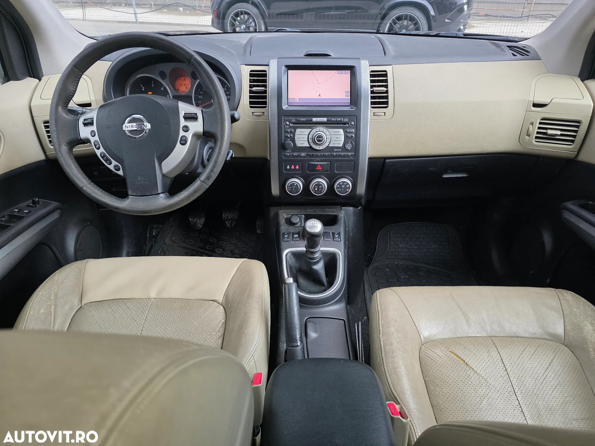 Nissan X-Trail - 4