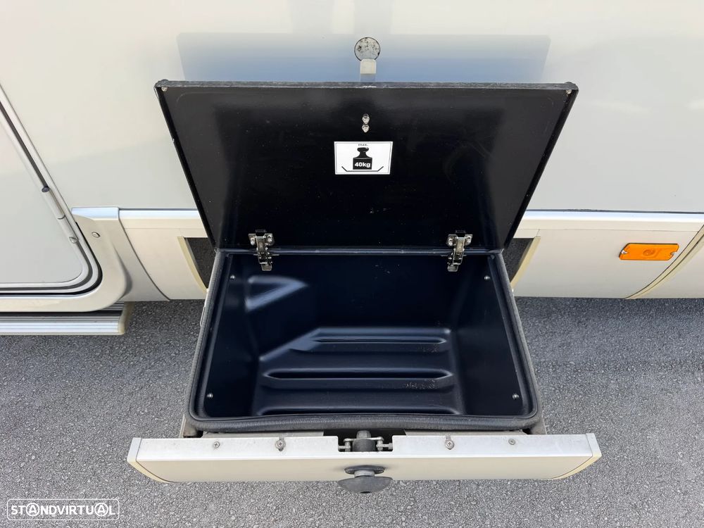 Hymer Classe B CL 654 3.0JTD - 54