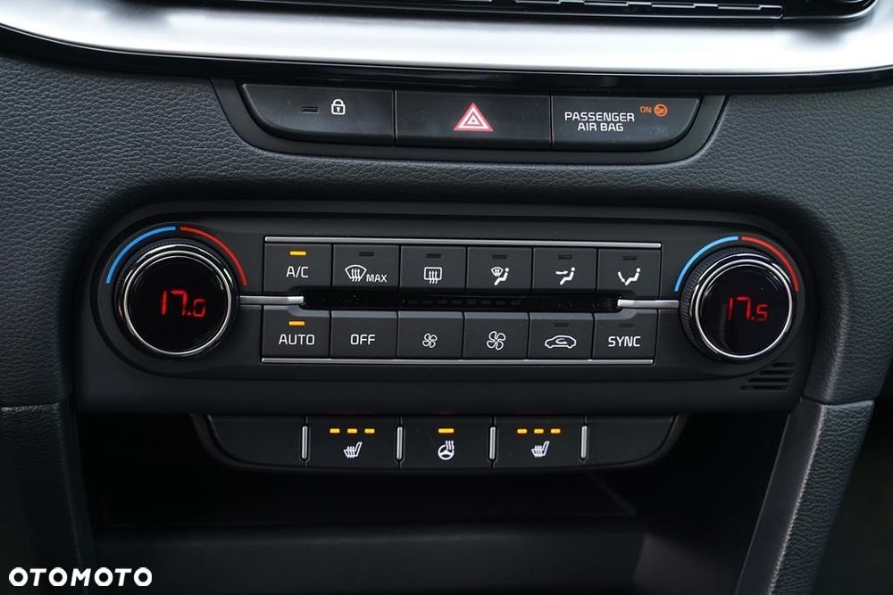 Kia Ceed 1.5 T-GDI Tribute DCT - 21