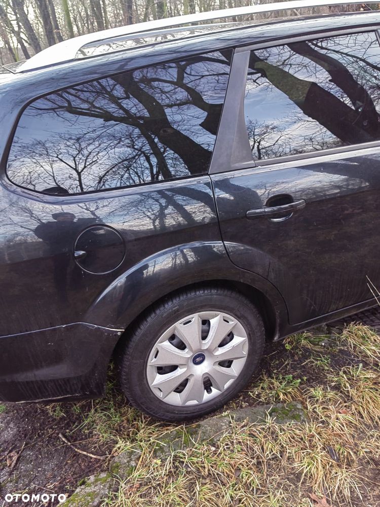 Ford Focus 1.8 Titanium - 22