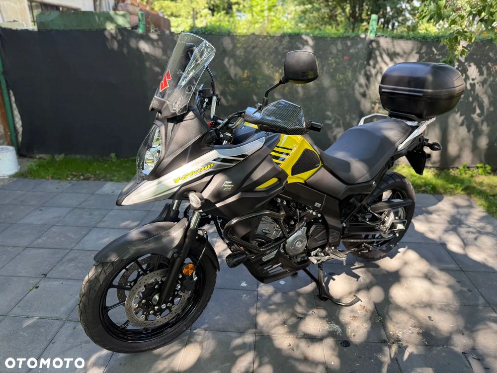 Suzuki V-STROM - 10