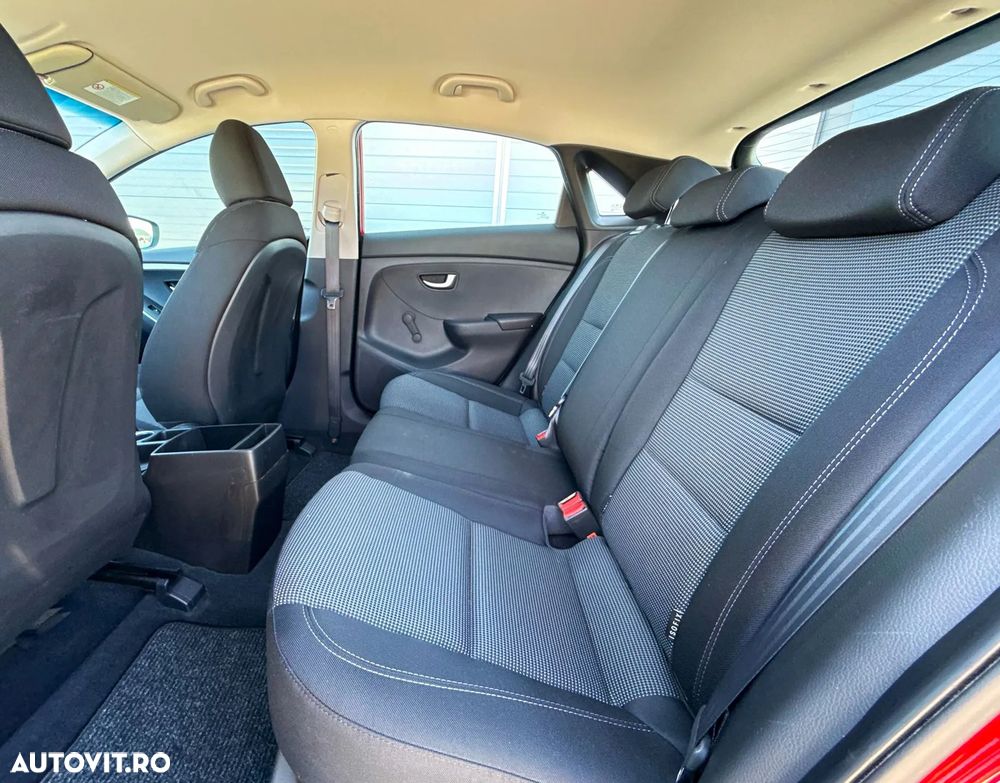 Hyundai i30 1.4 CRDi Trend - 18