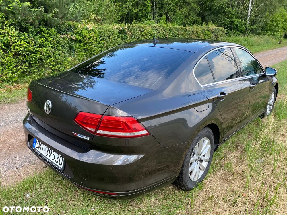 Volkswagen Passat - 7