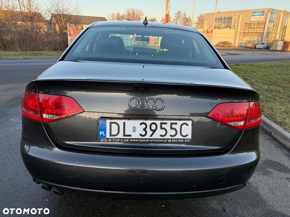 Audi A4 Limousine - 7