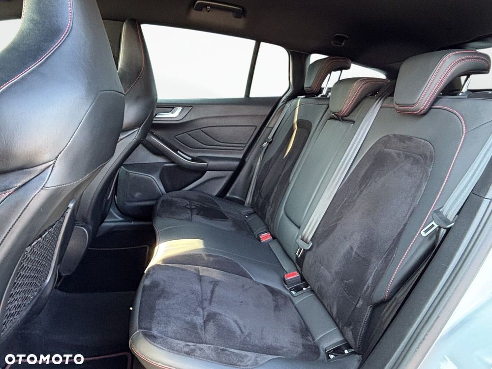 Ford Focus - 14