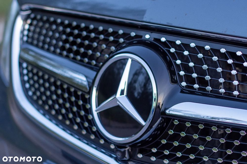 Mercedes-Benz Klasa V 220 (BlueTEC) d lang 7G-TRONIC Edition - 19