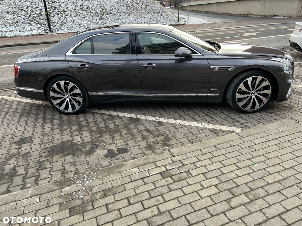 Bentley Flying Spur New V8 Mulliner - 5
