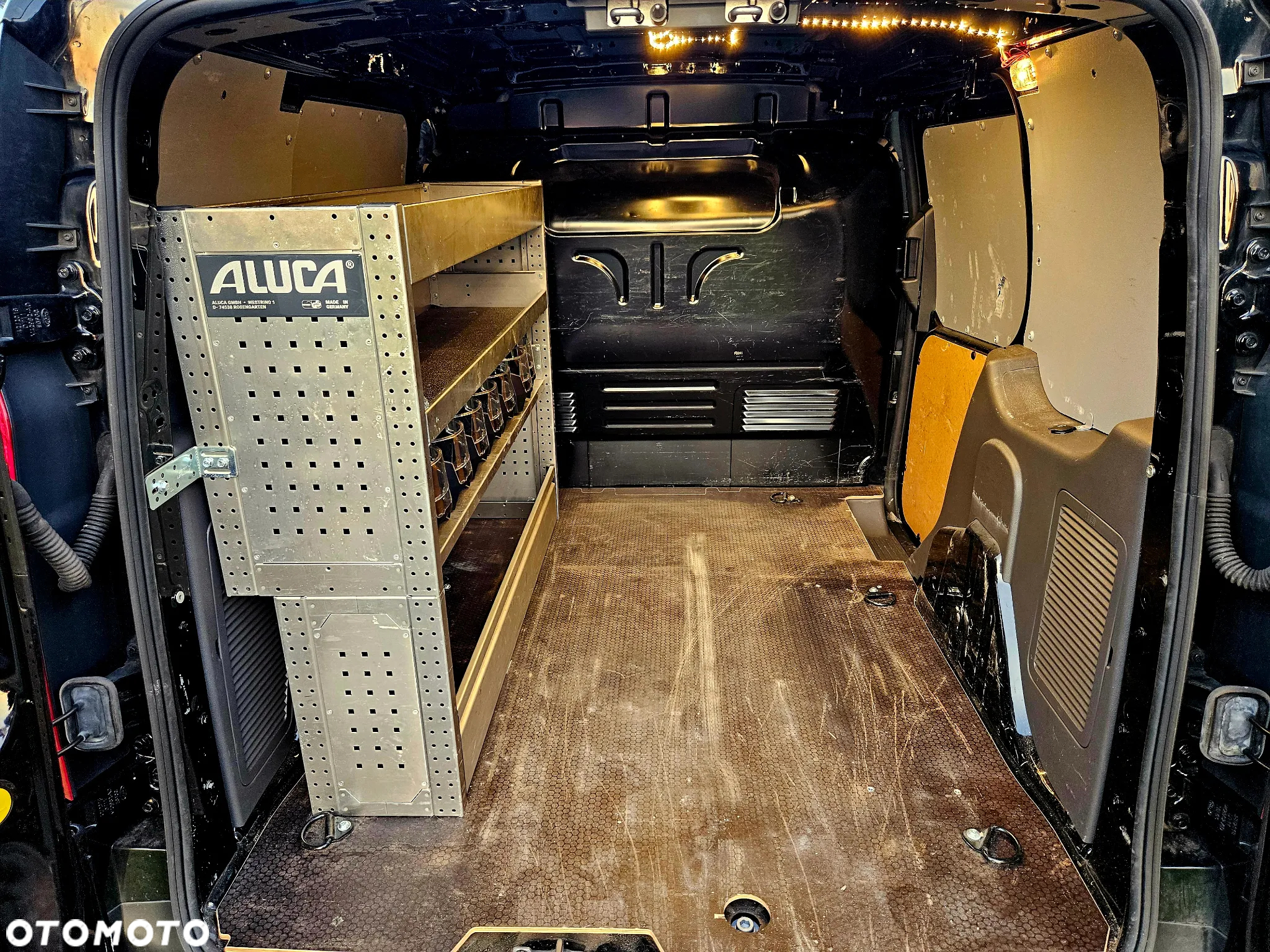 Ford Transit Connect - 9