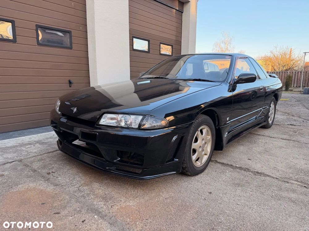Nissan Skyline - 1