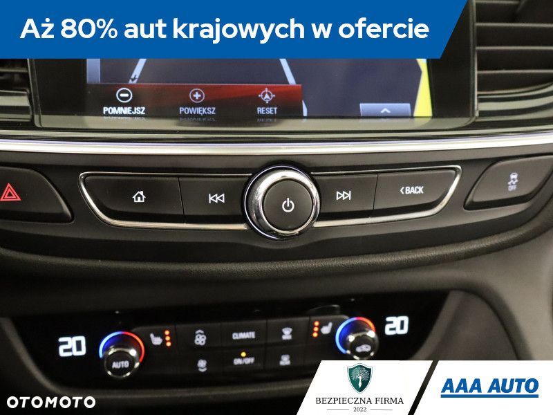 Opel Insignia - 22