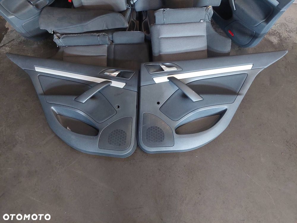 FOTEL FOTELE KOMPLET LEWY PRAWY KANAPA TYŁ + BOCZKI SKODA OCTAVIA II HB 5D - 2