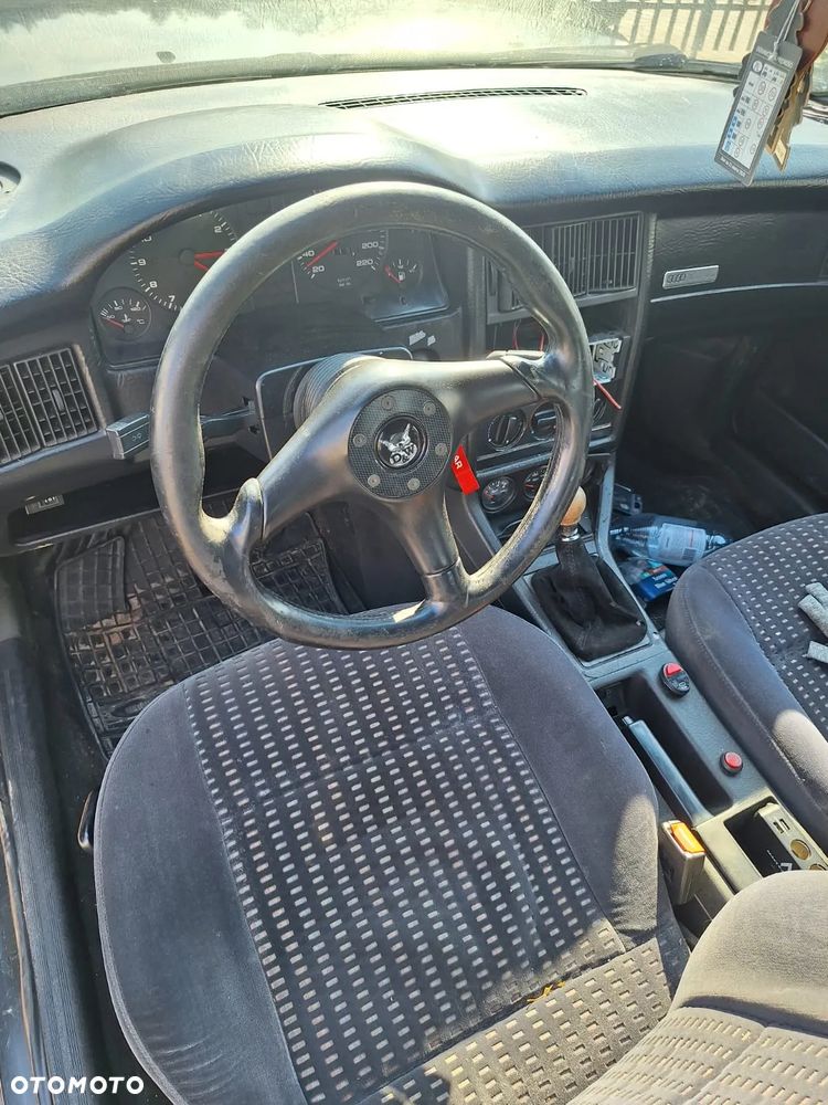 AUDI B3 1.6 B CAŁA NA CZĘŚCI - 2