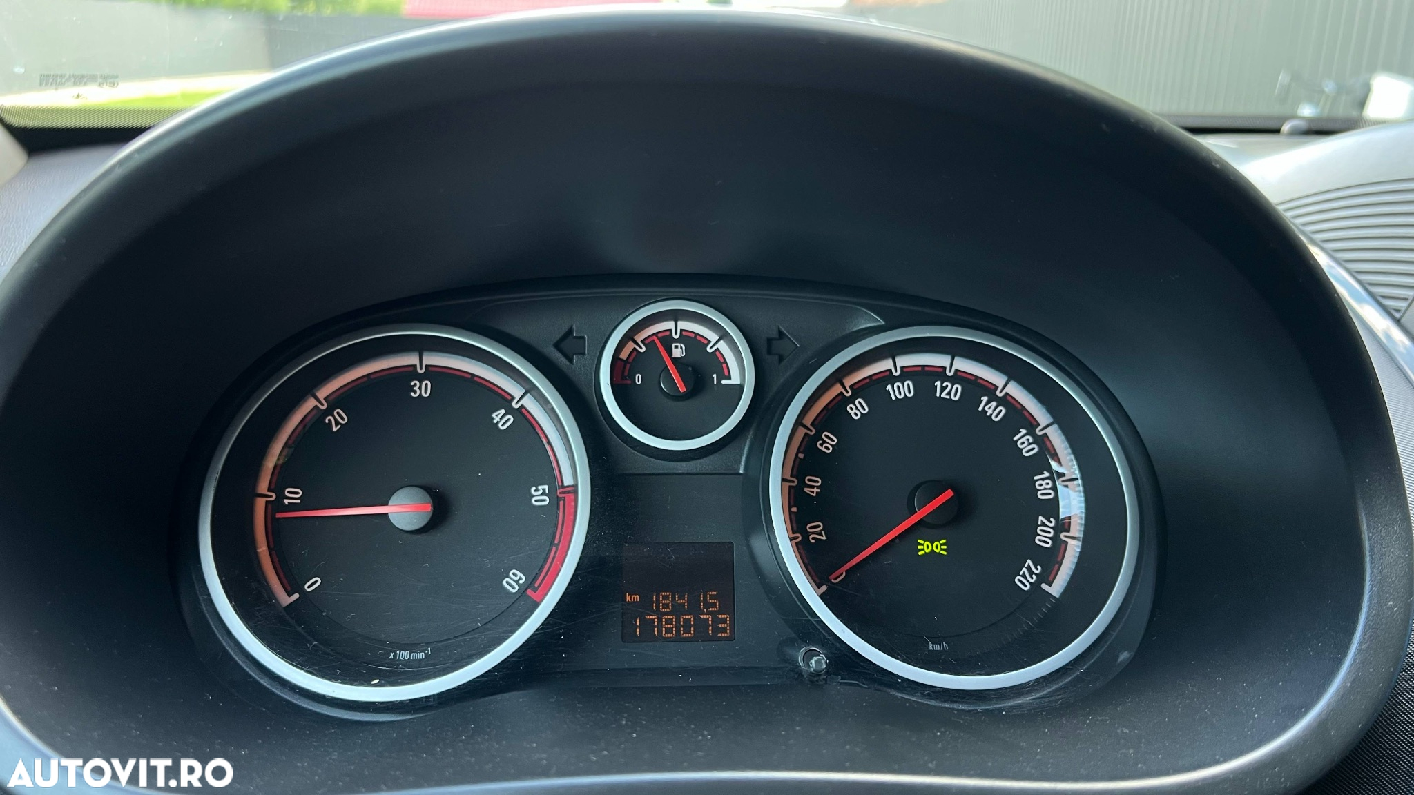 Opel Corsa 1.7 CDTI Edition - 9