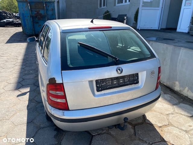 Fabia Kombi 1.4 16v BBY czesci maska zderzak lampa klapa - 7