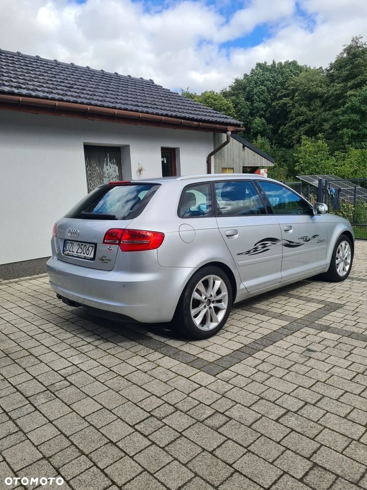 Audi A3 Sportback 2.0 TDI Ambition - 4