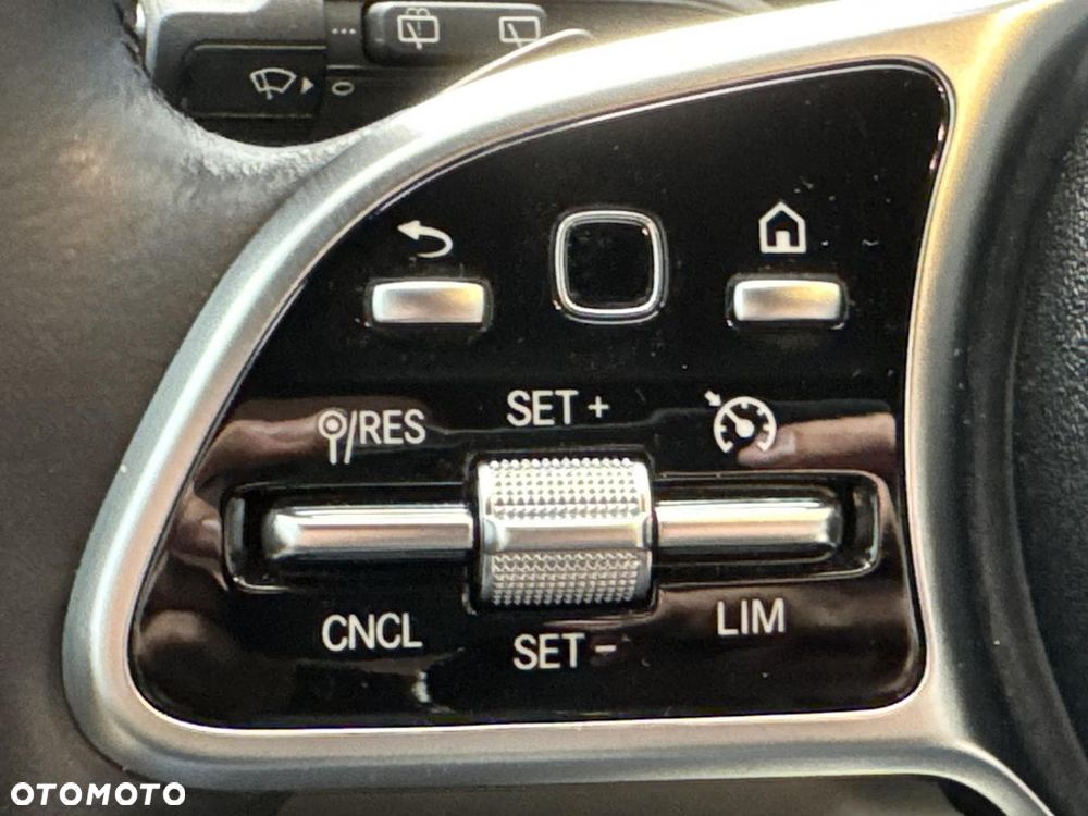 Mercedes-Benz GLA 200 Progressive - 15