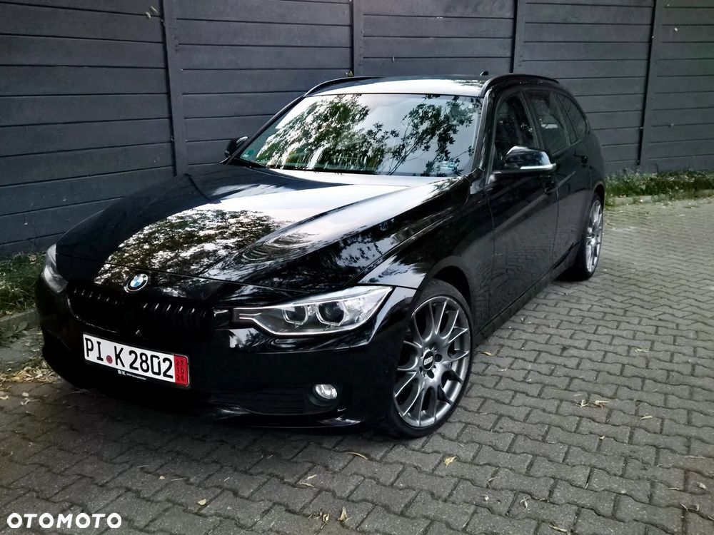 BMW Seria 3 318d DPF Edition Sport - 18