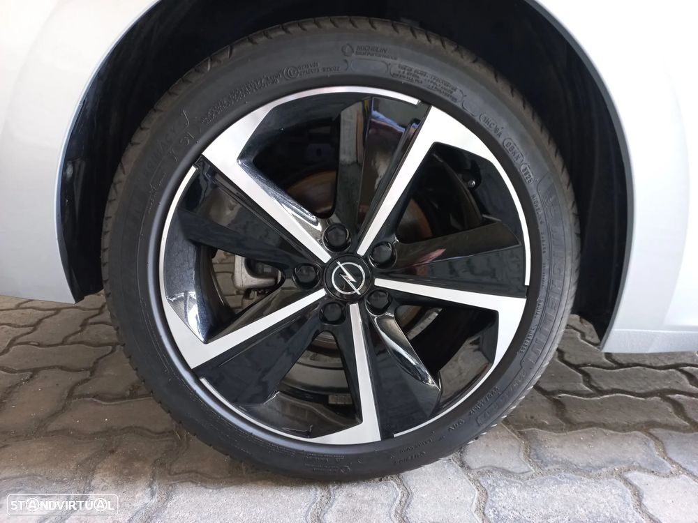 Opel Astra Sports Tourer - 13