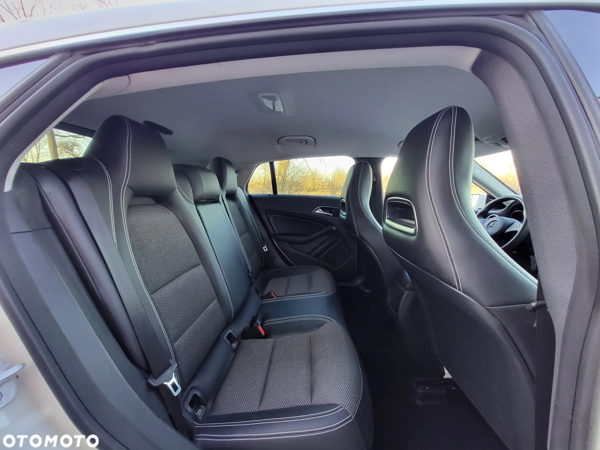 Mercedes-Benz CLA Shooting Brake 180 d - 20