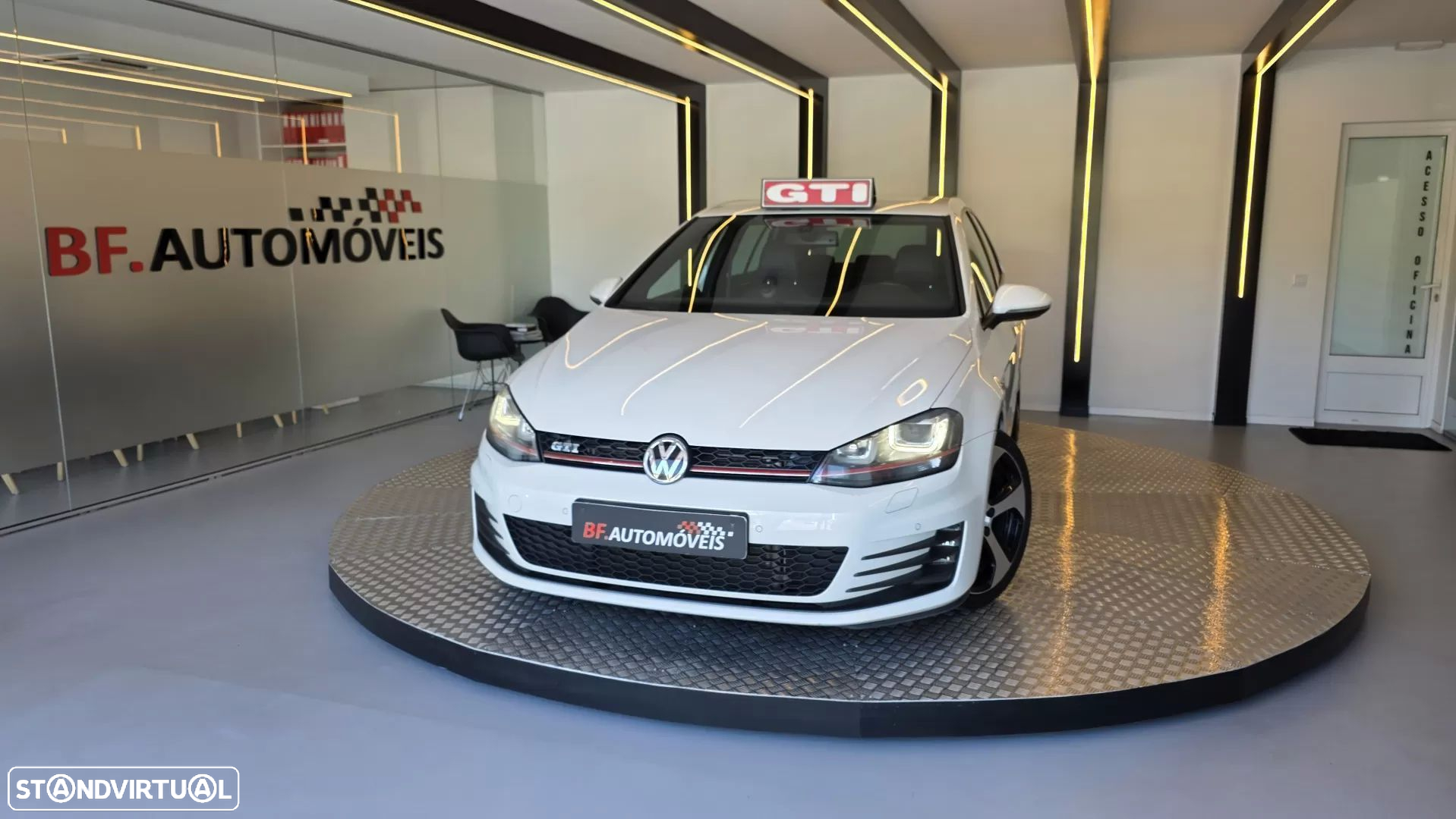 VW Golf 2.0 TSi GTi DSG Performance - 10