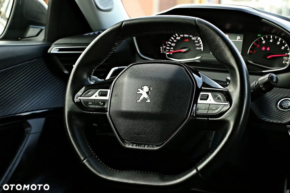 Peugeot 2008 - 21