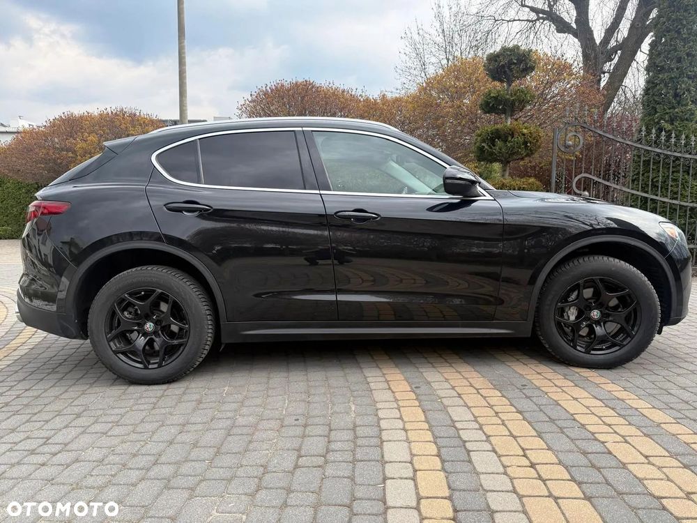 Alfa Romeo Stelvio - 22