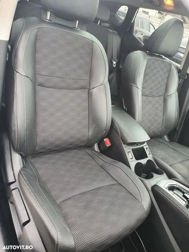 Nissan Qashqai 1.6 DCI Start/Stop X-TRONIC Tekna - 7