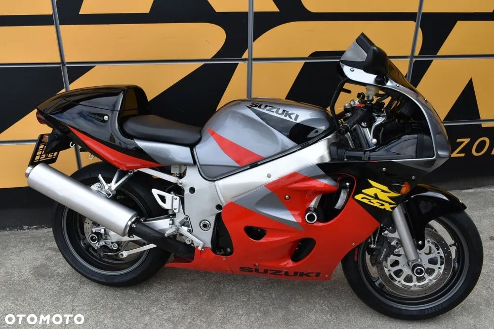 Suzuki GSX-R - 3