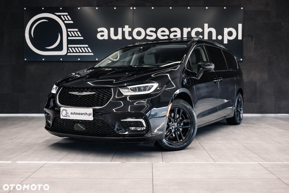 Chrysler Pacifica - 2