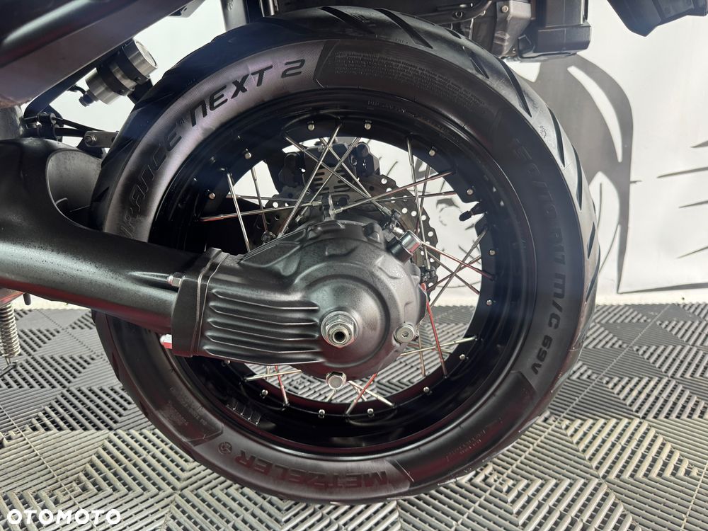 Yamaha Super Tenere - 19
