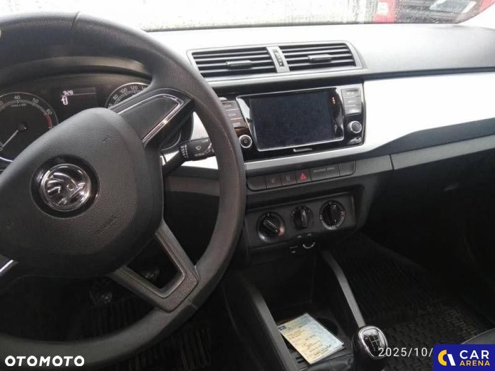 Skoda Fabia - 11