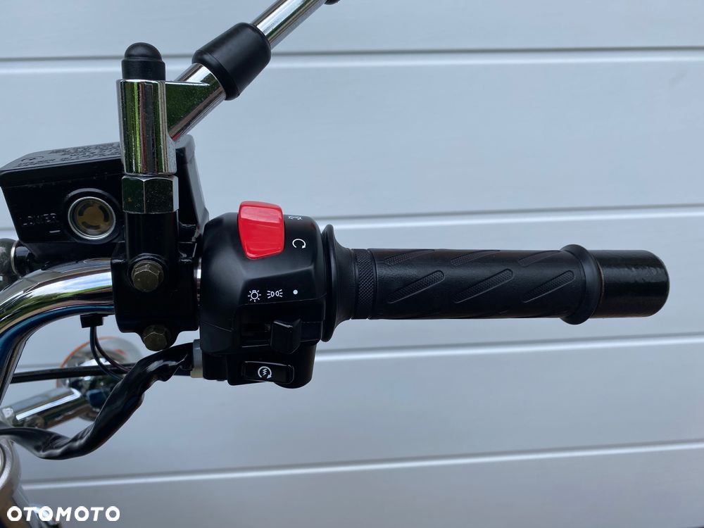 Suzuki Marauder - 21