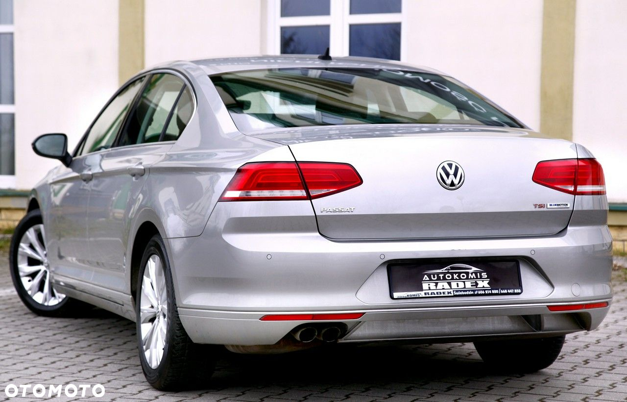 Volkswagen Passat 1.8 TSI BMT Comfortline - 20