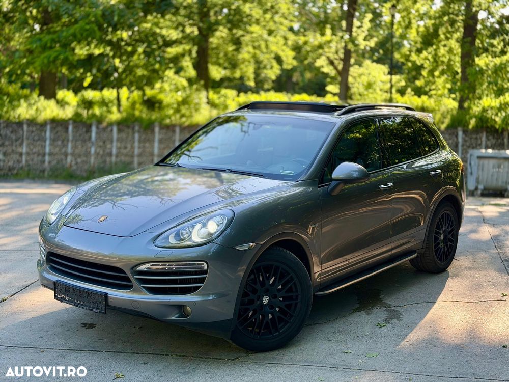 Porsche Cayenne - 2
