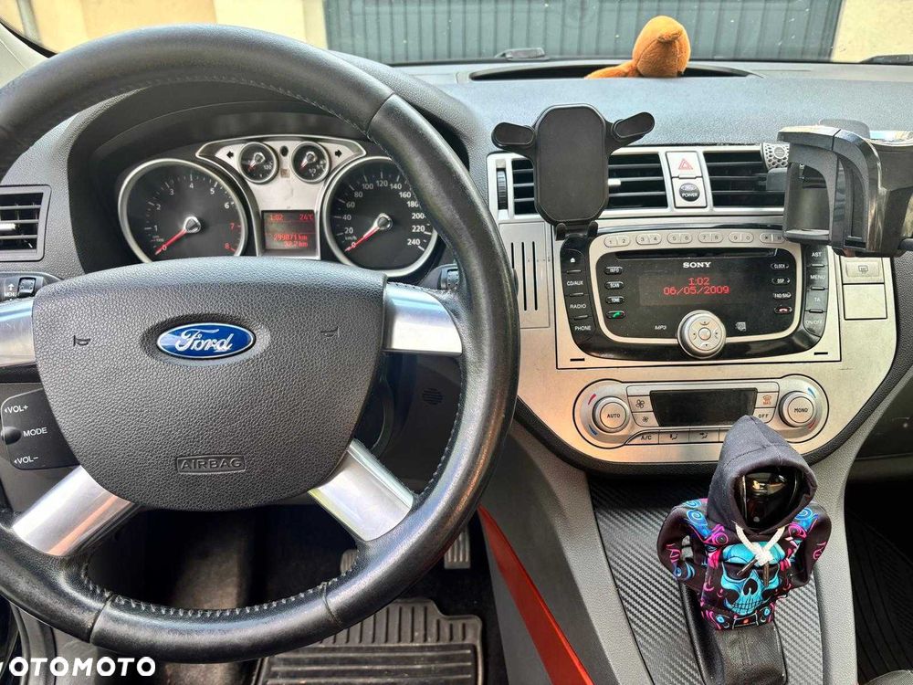 Ford Kuga - 5