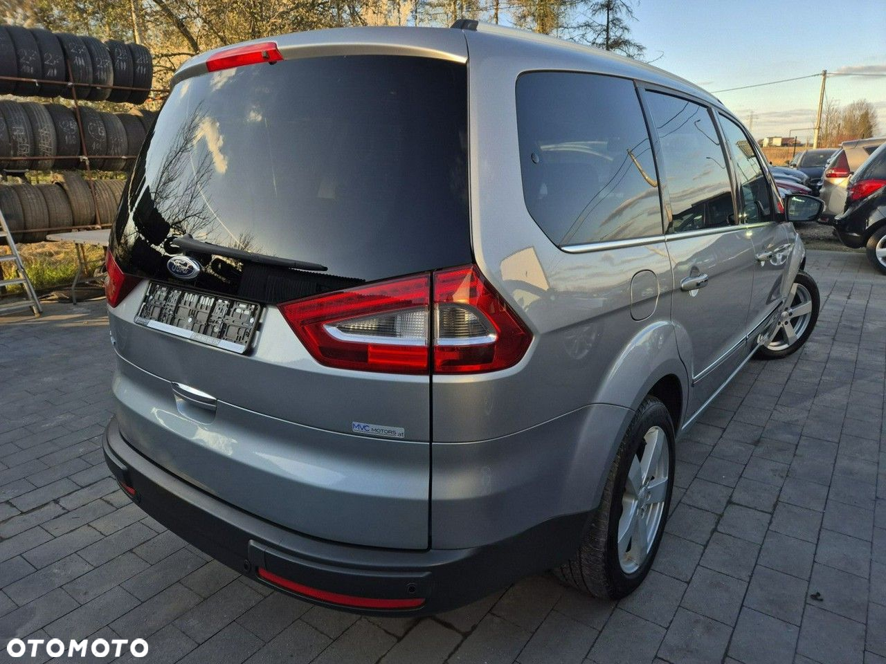 Ford Galaxy - 4