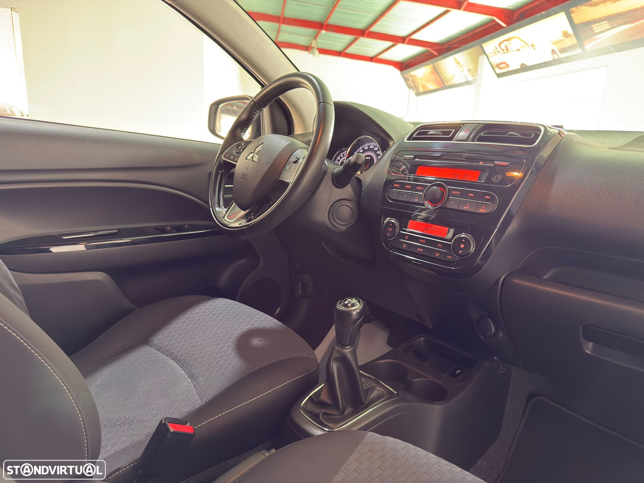 Mitsubishi Space Star 1.2 Intense - 14