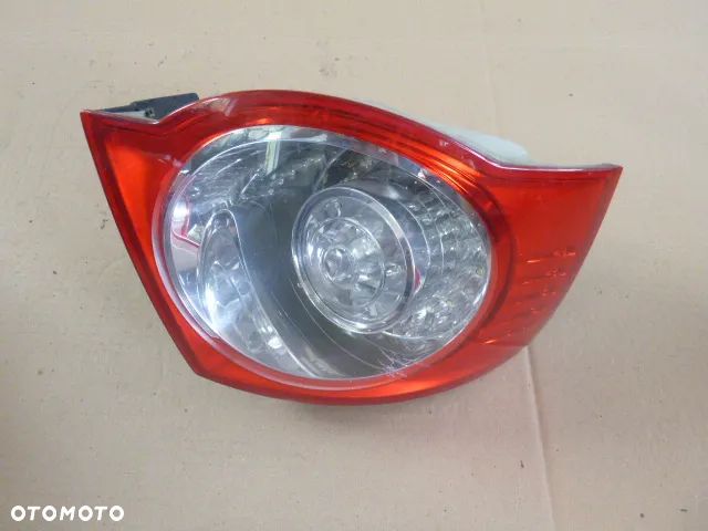 LAMPA LEWY TYŁ LEWA TYLNA VOLKSWAGEN JETTA V 05-10 - 2