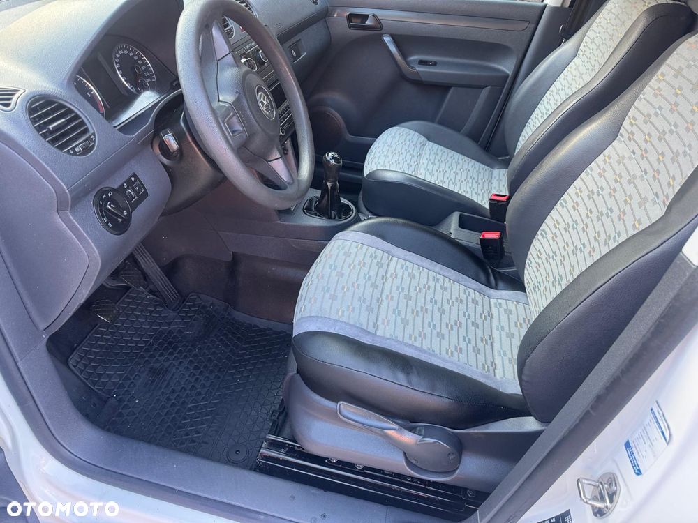 Volkswagen Caddy - 11