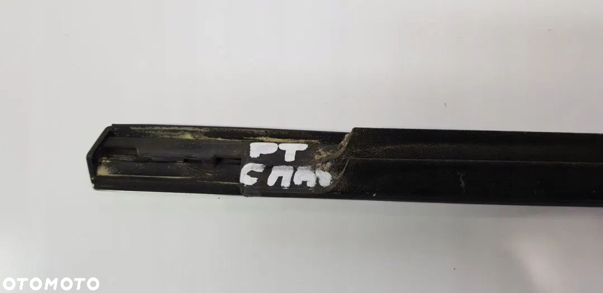 LISTWA ZGARNIAJĄCA CHROM L/P TYŁ FORD C-MAX MK2 - 6