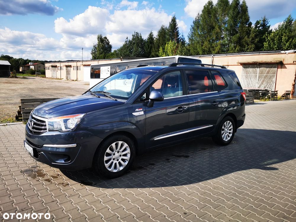 SsangYong/KGM Rodius 200 e-XDi Crystal Plus - 1