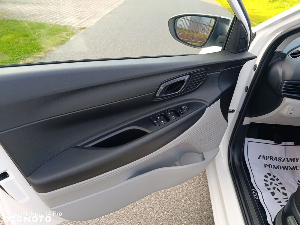 Hyundai i20 - 25