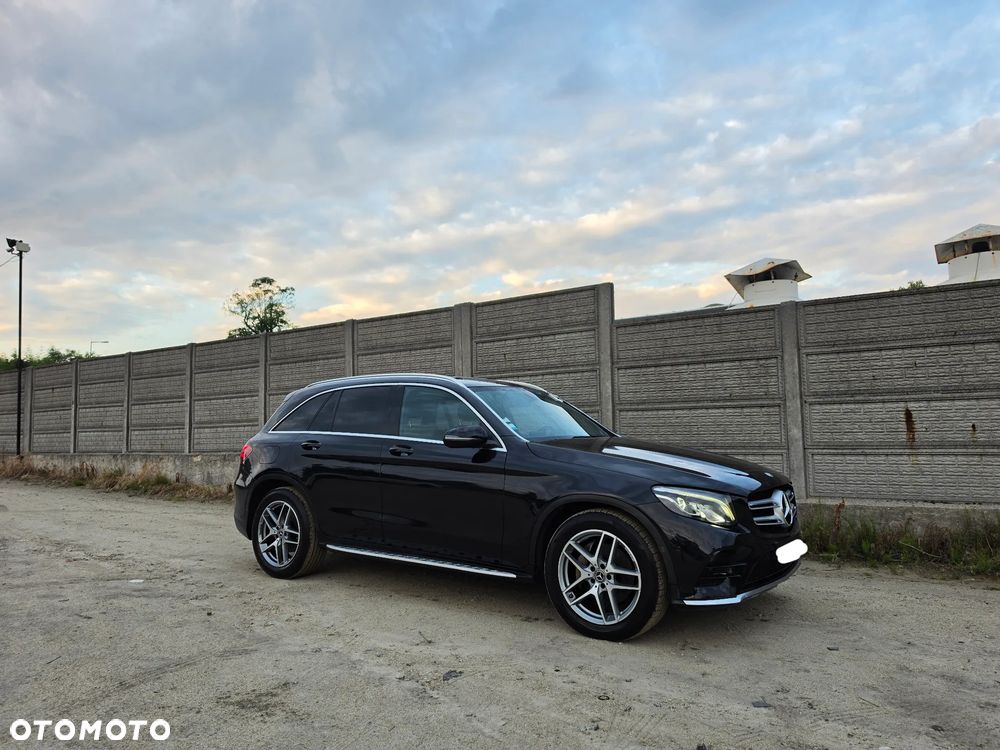 Mercedes-Benz GLC 250 d 4Matic 9G-TRONIC AMG Line - 2