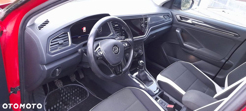 Volkswagen T-Roc - 32