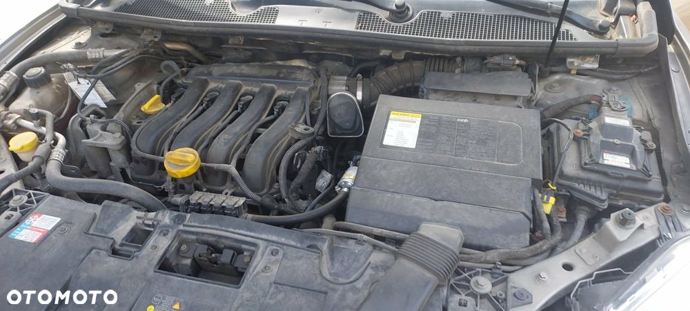 Renault Megane 1.6 16V Dynamique - 7